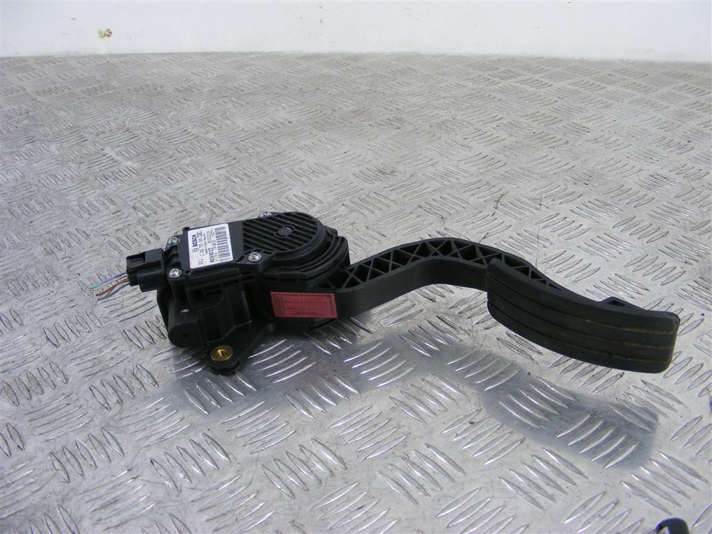 Педаль газа