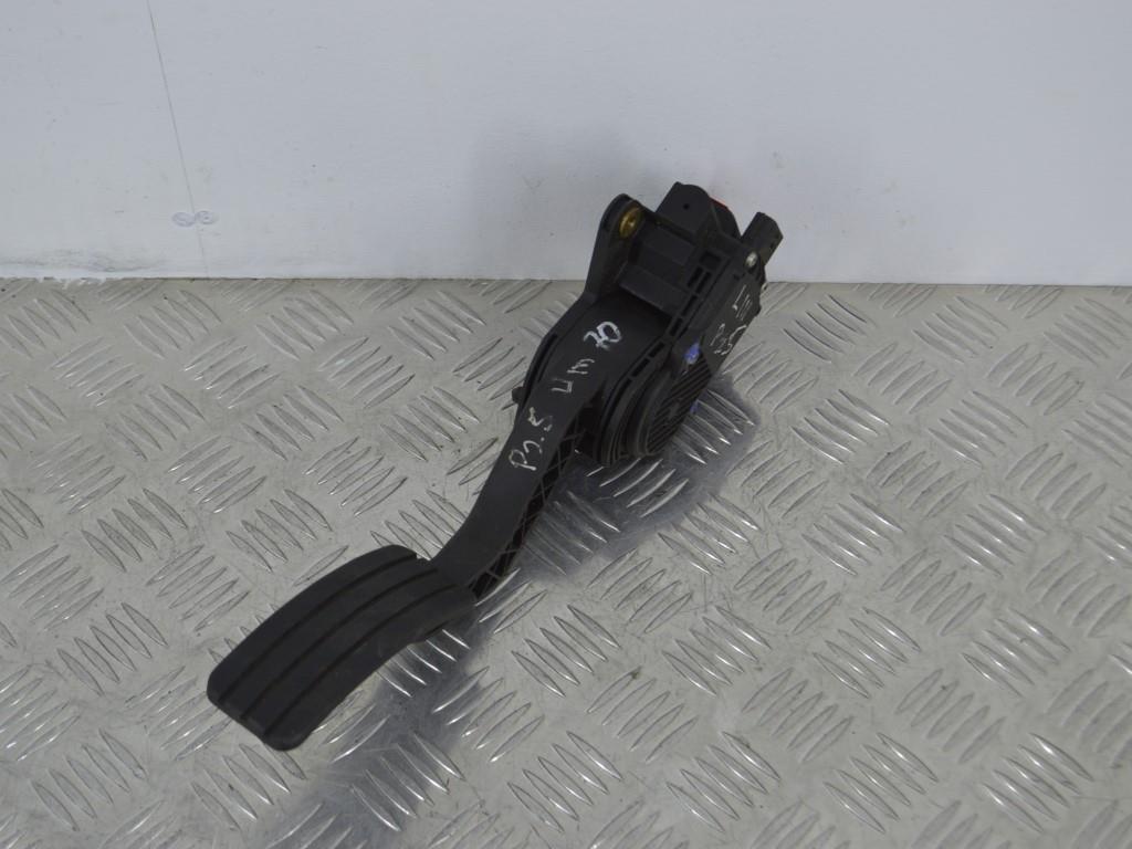 Педаль газа