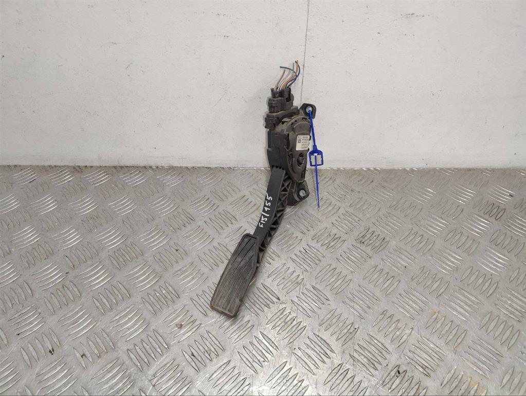 Педаль газа