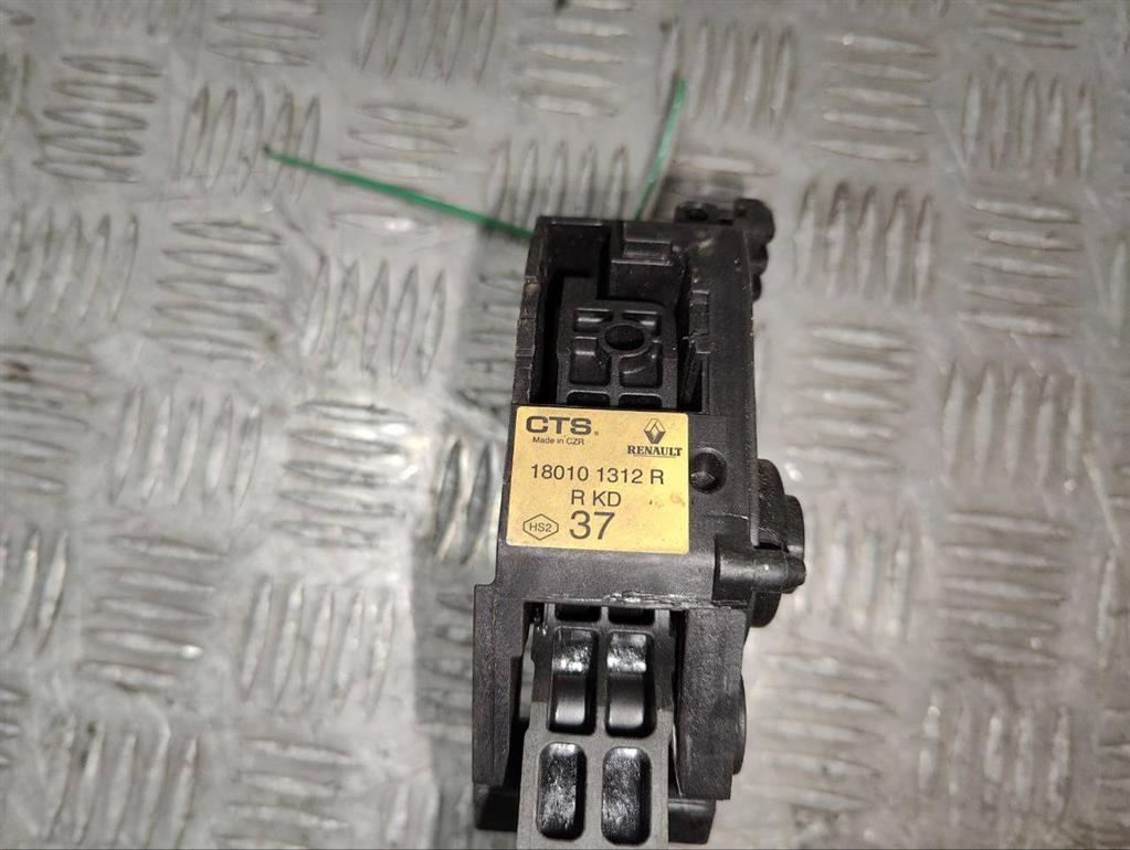 Педаль газа