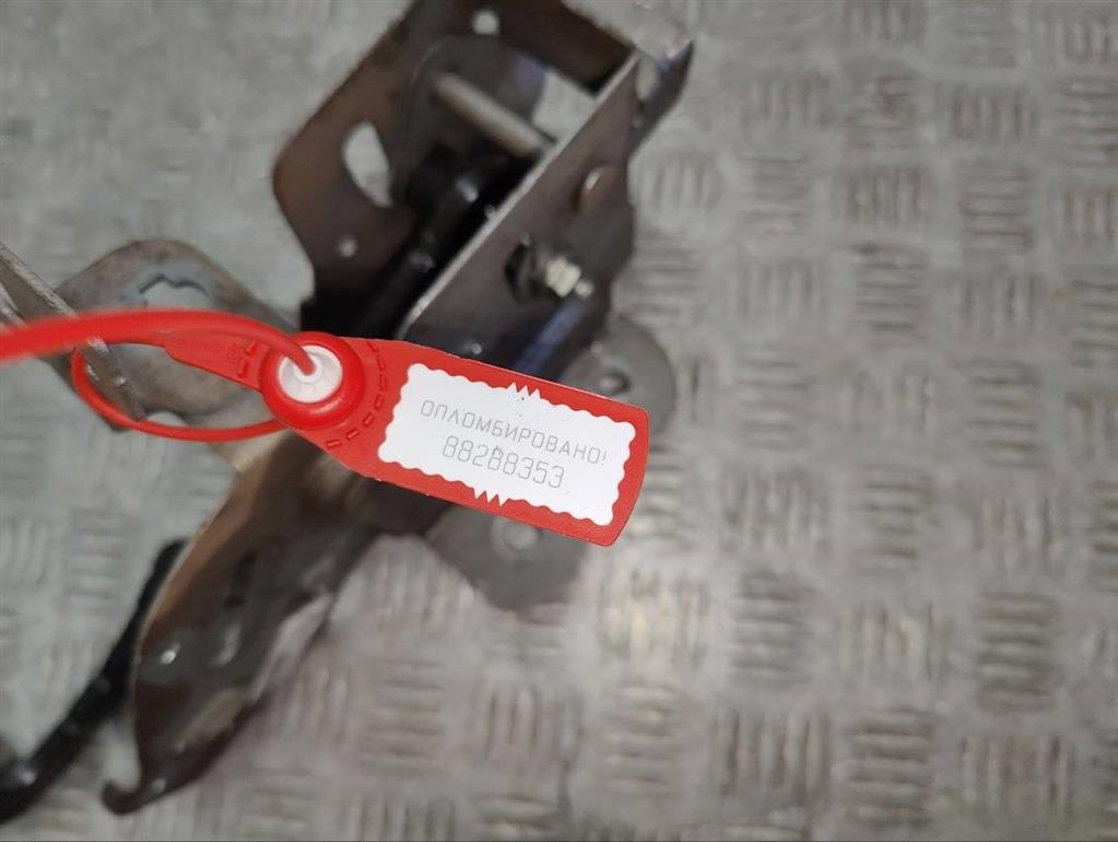 Педаль тормоза