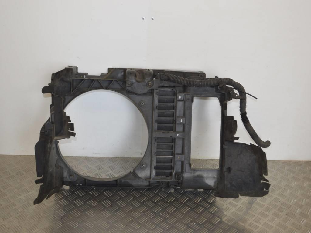 Передняя панель крепления облицовки (телевизор)