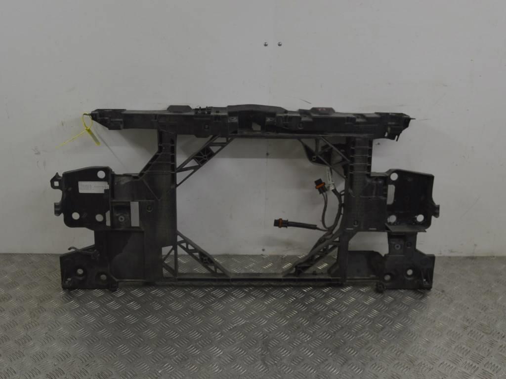 Передняя панель крепления облицовки (телевизор) Renault Megane 3 (2008-2019) 752100004R