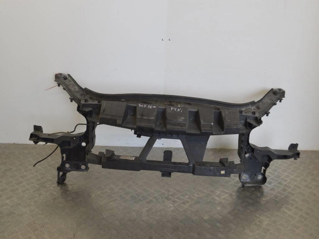 Передняя панель крепления облицовки (телевизор) Renault Scenic 2 (2003-2009)