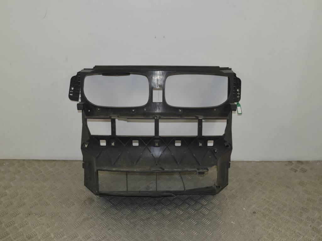 Передняя панель крепления облицовки (телевизор)