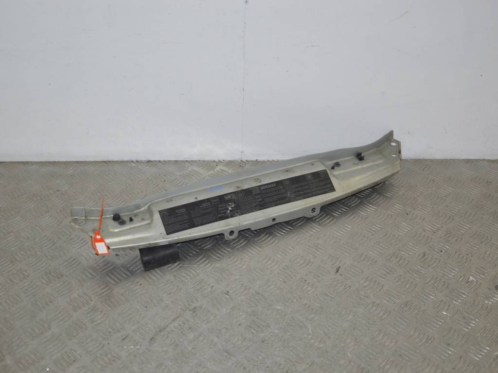 Передняя панель крепления облицовки (телевизор)