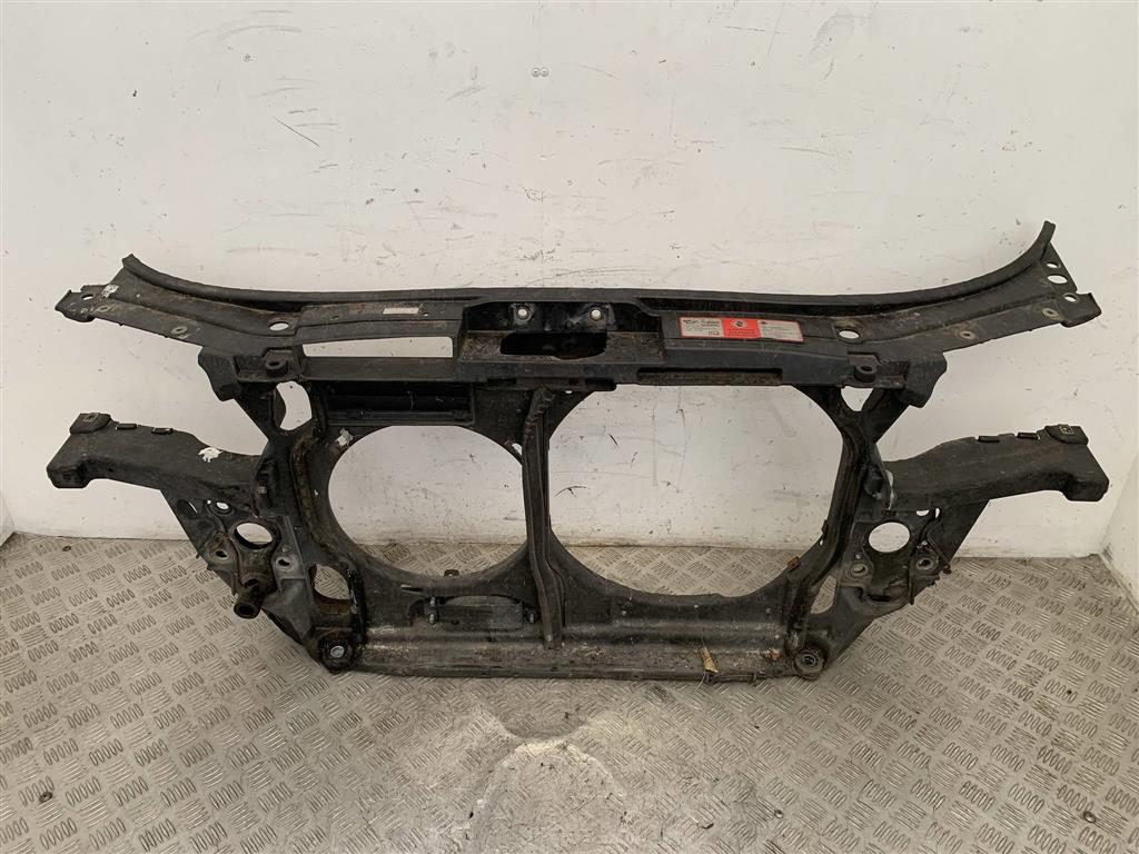 Передняя панель крепления облицовки (телевизор)