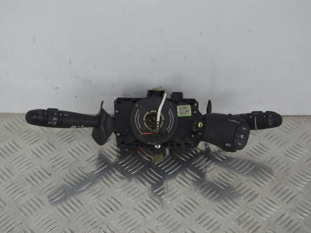 Переключатель подрулевой (стрекоза) Renault Megane 1 (1996-2002) 7700428227