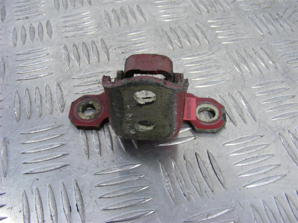 Петля двери