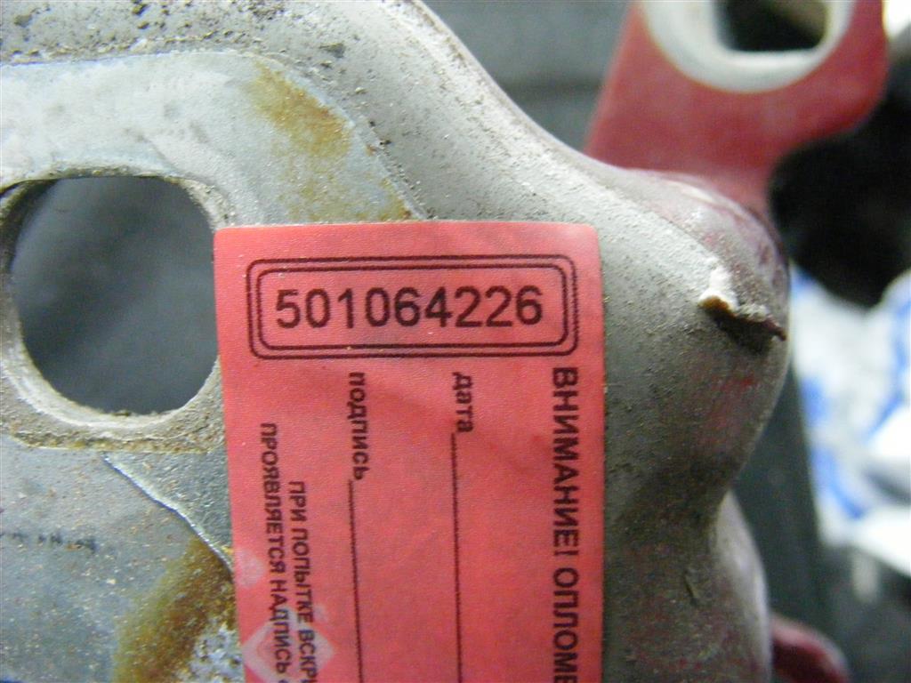 Петля двери Renault Sandero 1 (2009-2014)