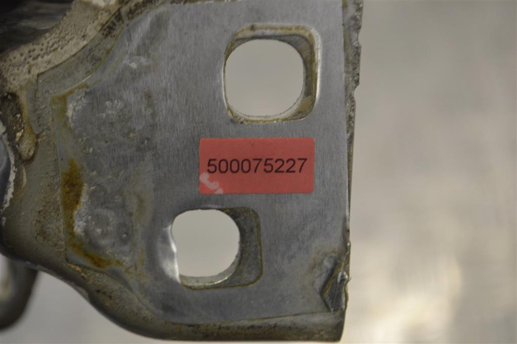 Петля двери Renault Sandero 1 (2009-2014)