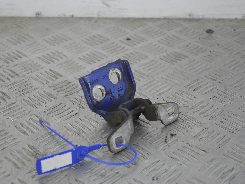 Петля двери