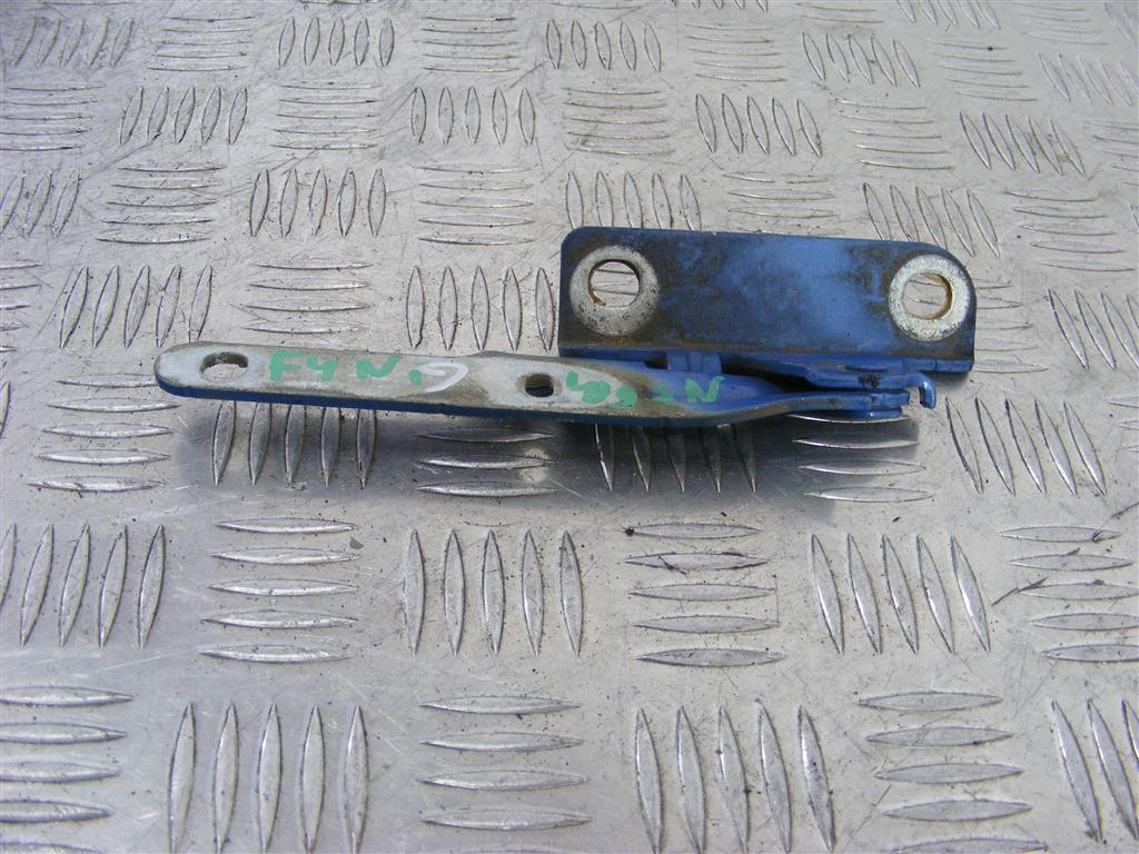 Петля капота левая