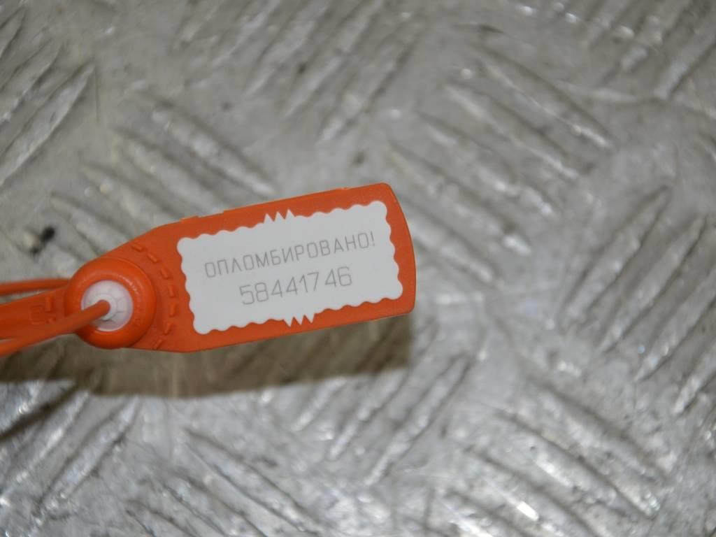 Петля капота левая