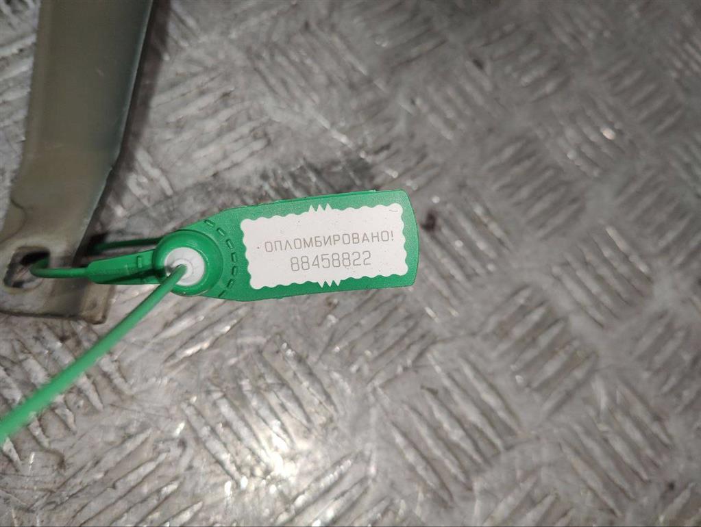 Петля капота левая