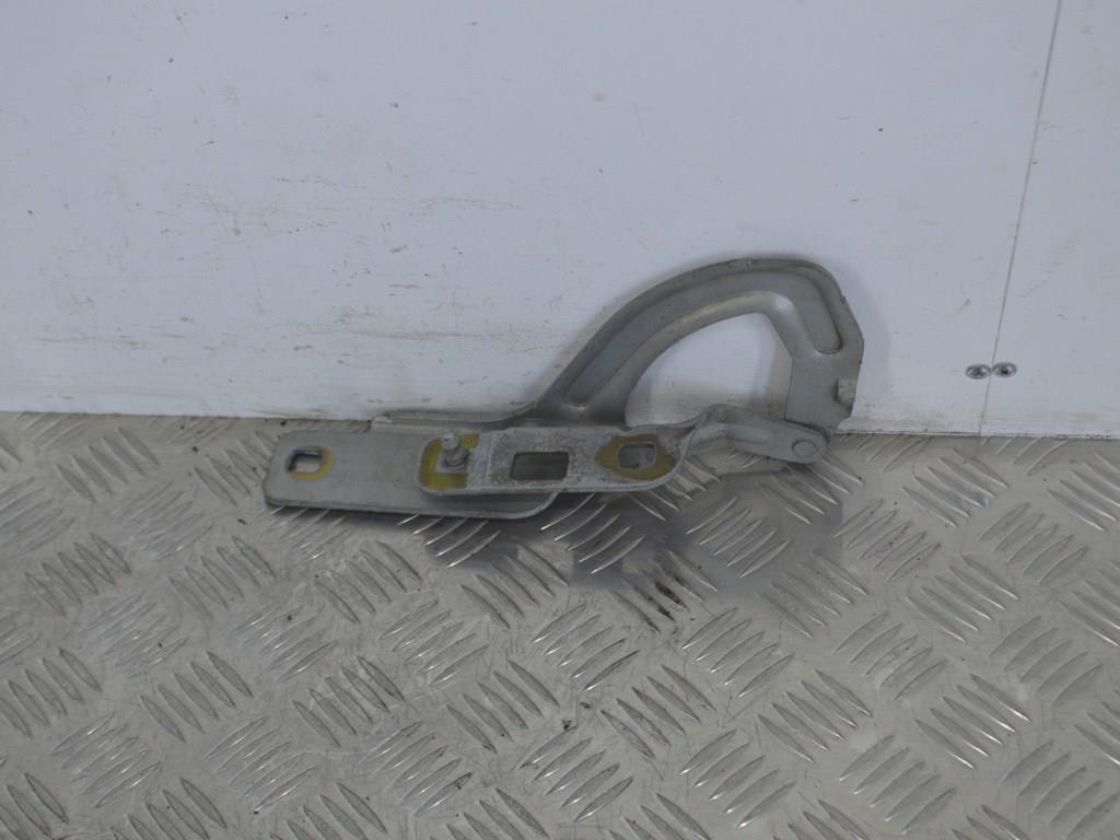 Петля капота Renault Megane 1 (1996-2002) 7700834369