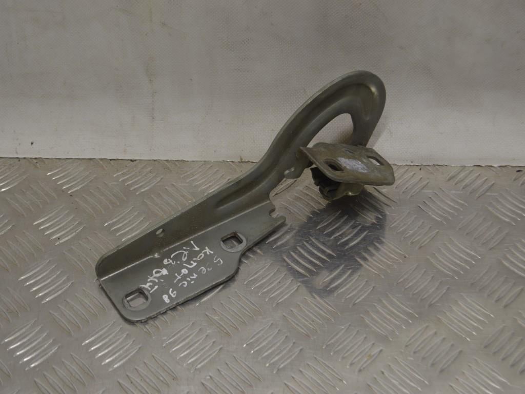 Петля капота Renault Scenic 1 (1996-2003) 7700843529