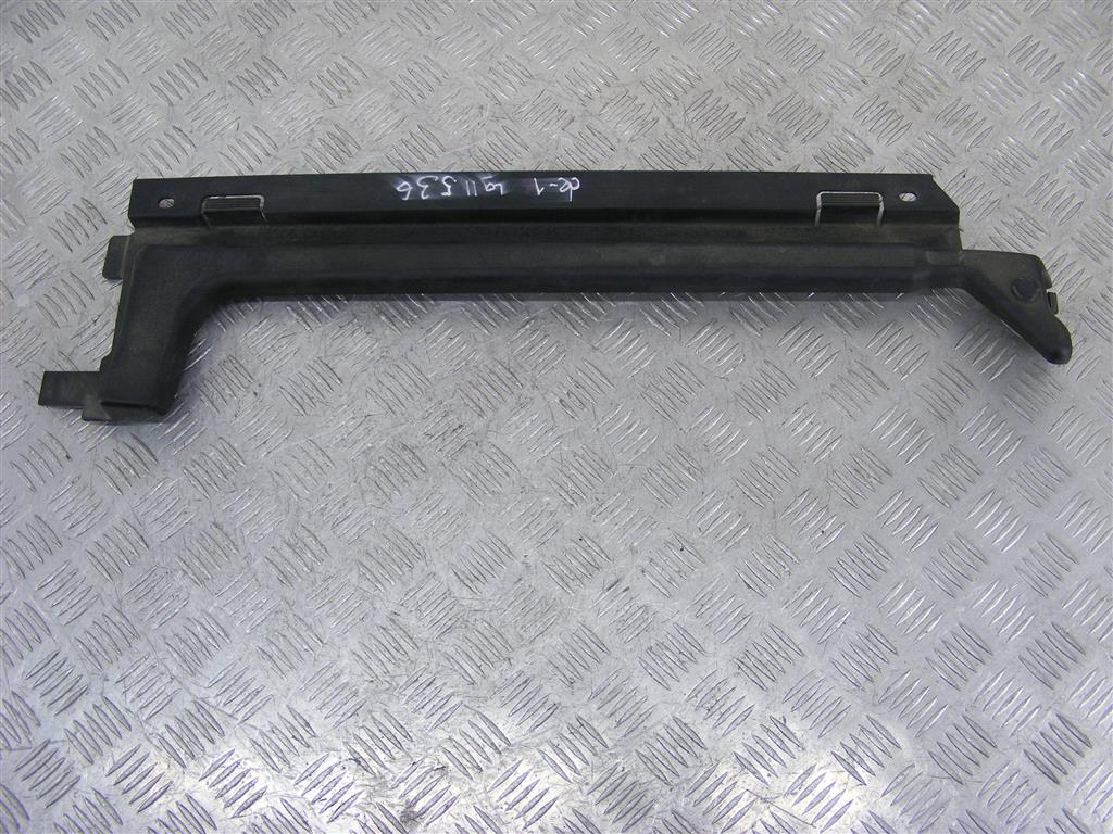 Пластик моторного отсека