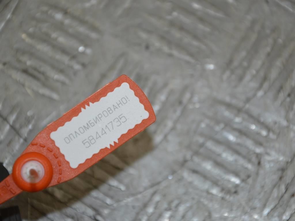 Пластик моторного отсека