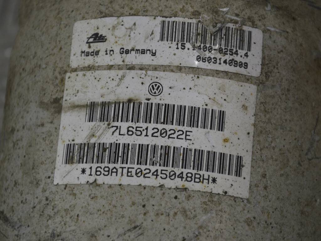 Пневмостойка задняя