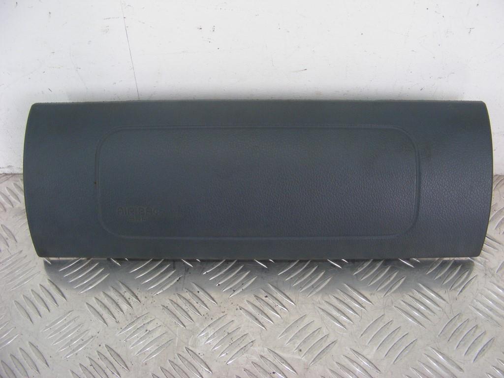 Подушка безопасности пассажира