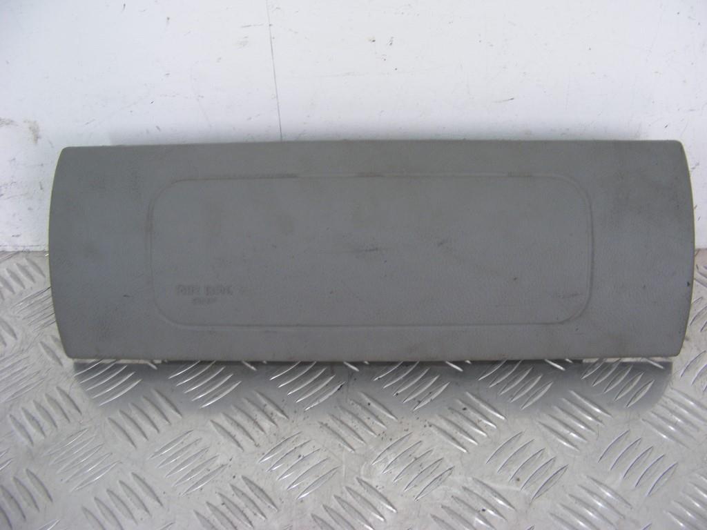 Подушка безопасности пассажира