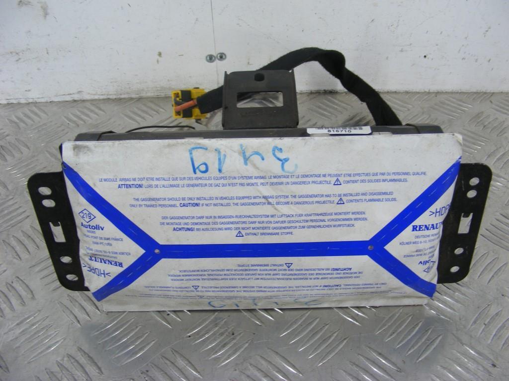 Подушка безопасности пассажира