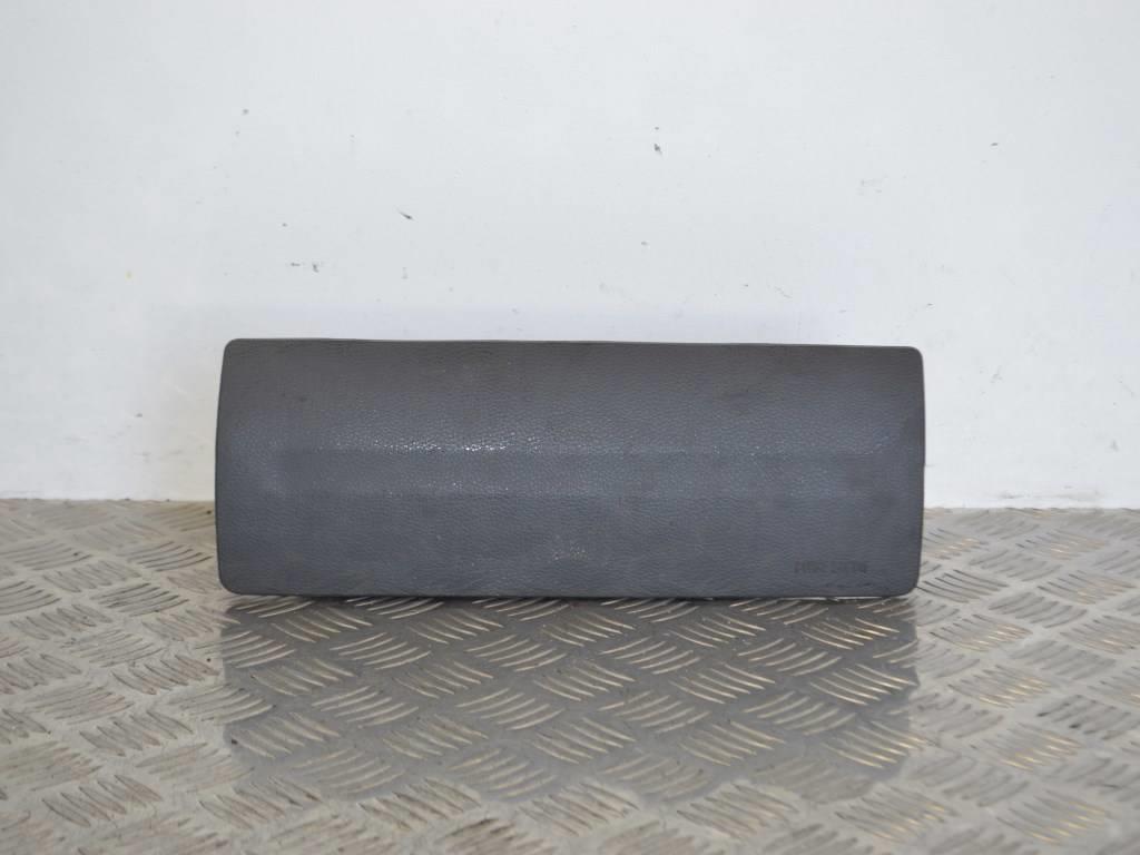 Подушка безопасности пассажира