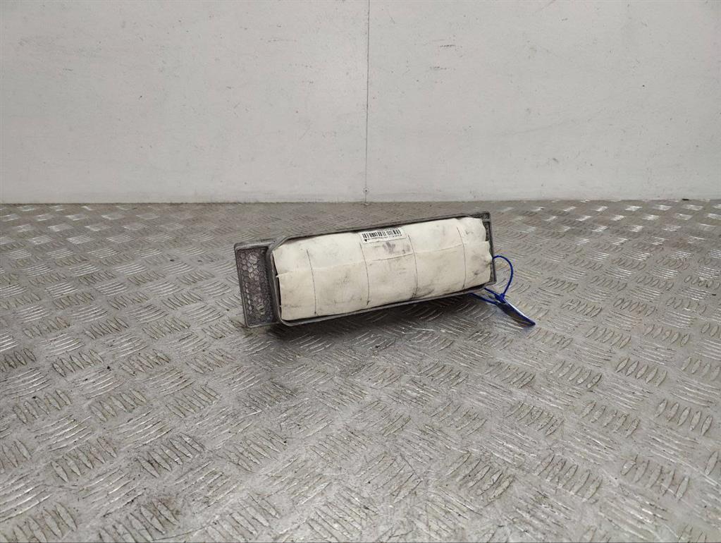 Подушка безопасности пассажира