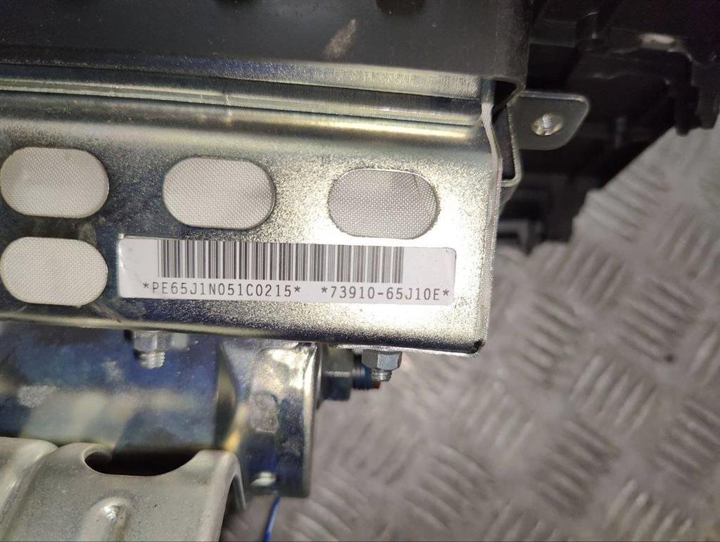 Подушка безопасности пассажира