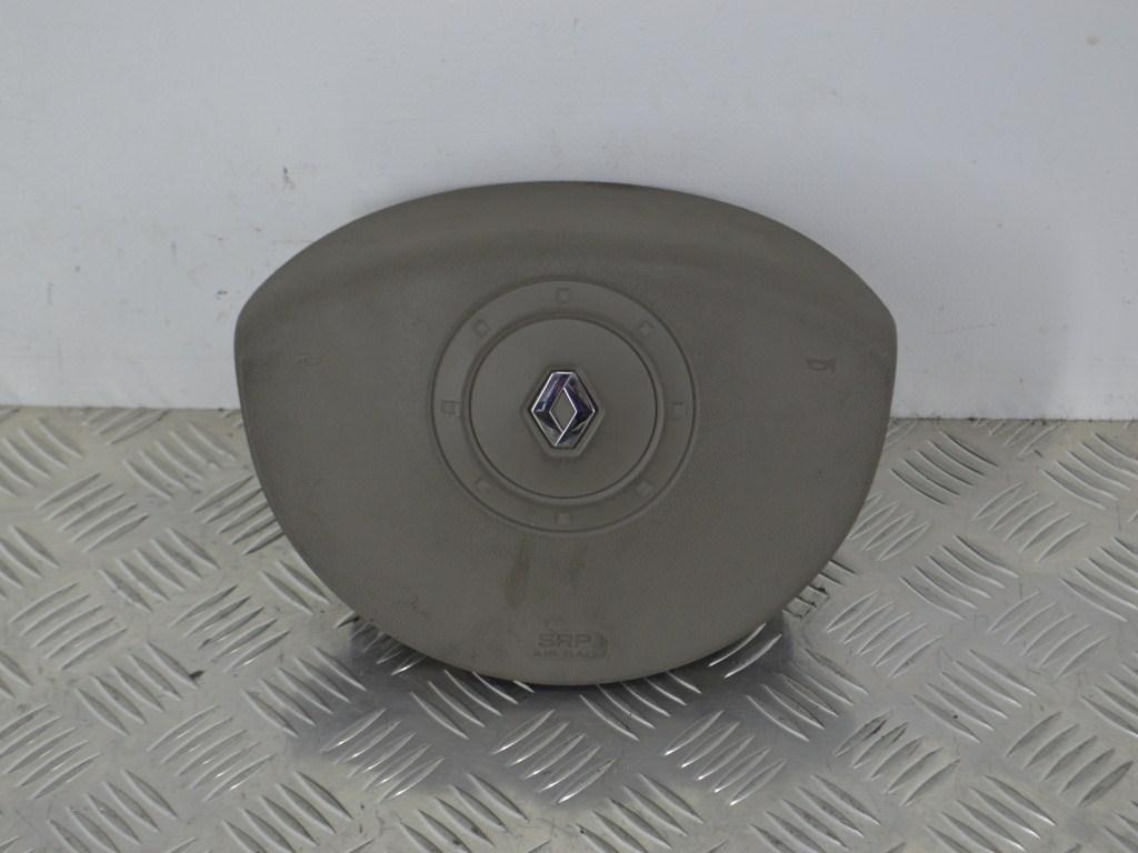 Подушка безопасности водителя