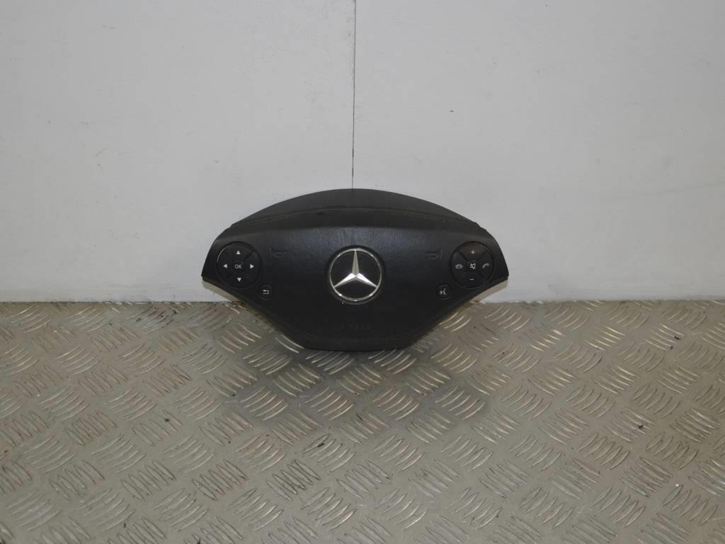 Подушка безопасности водителя