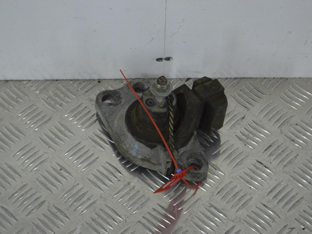 Подушка крепления двигателя