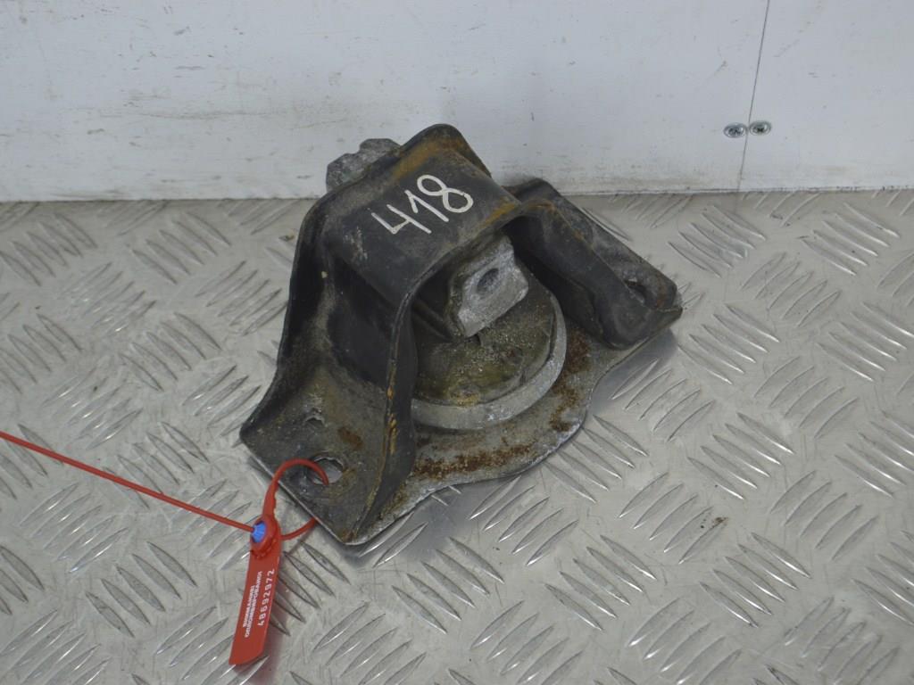 Подушка крепления двигателя