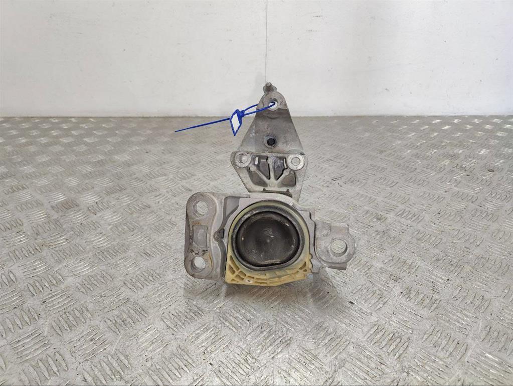 Подушка крепления двигателя