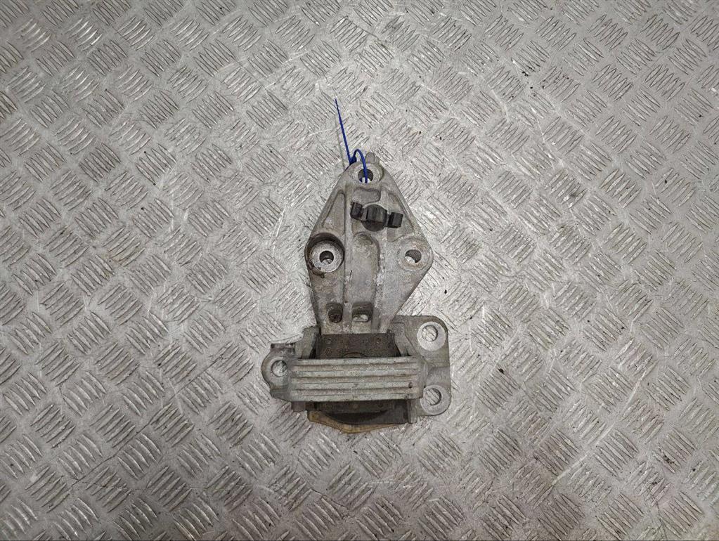 Подушка крепления двигателя