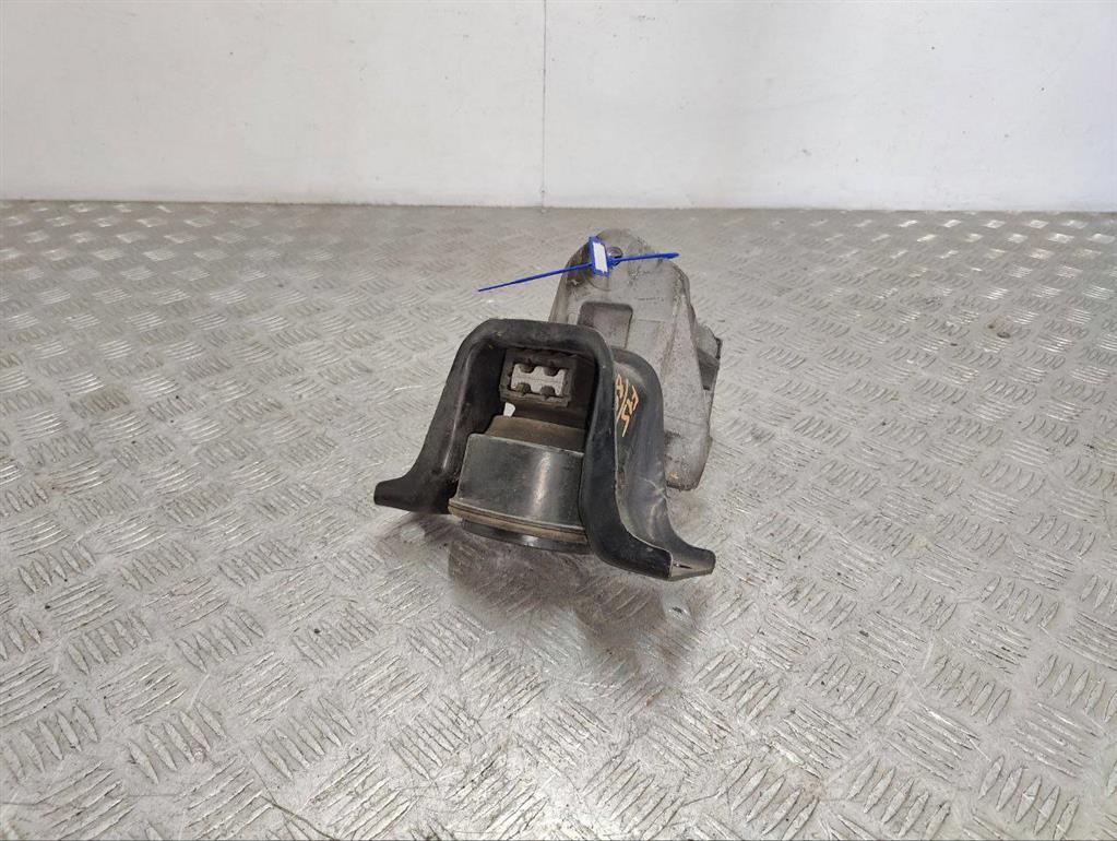 Подушка крепления двигателя