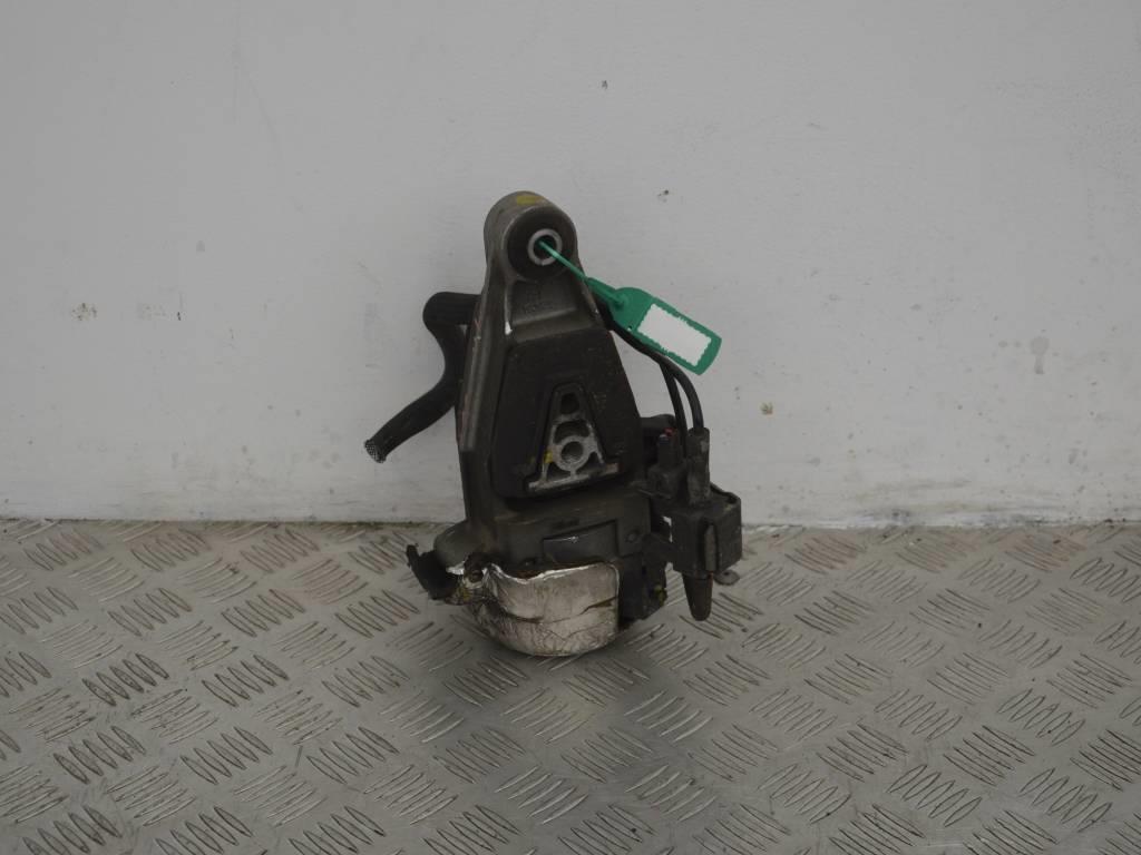 Подушка крепления двигателя