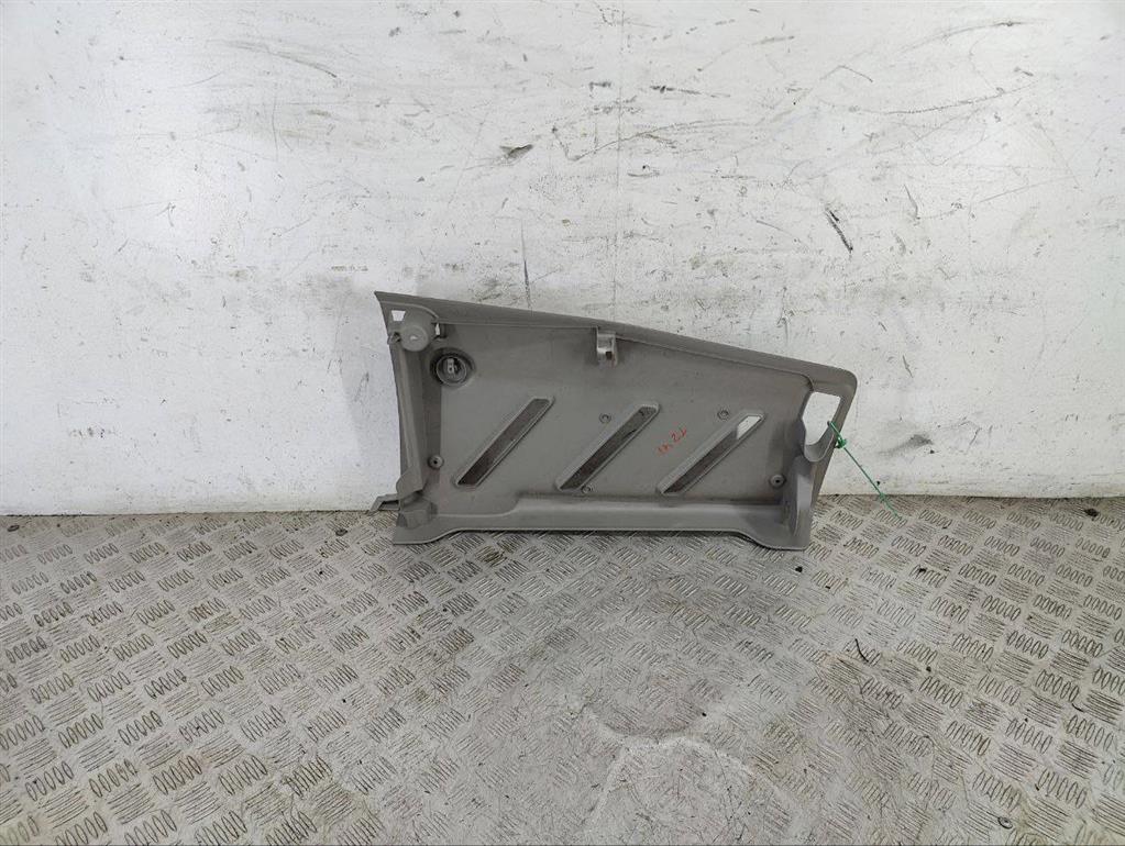 Полка над лобовым стеклом