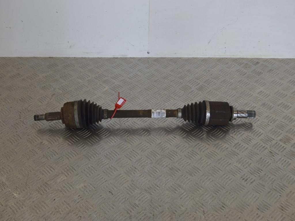 Полуось передняя левая (приводной вал, ШРУС) Renault Megane 3 (2008-2019) 391016204R