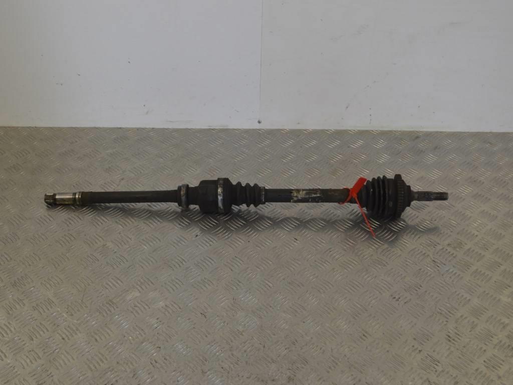 Полуось передняя правая (приводной вал, ШРУС)