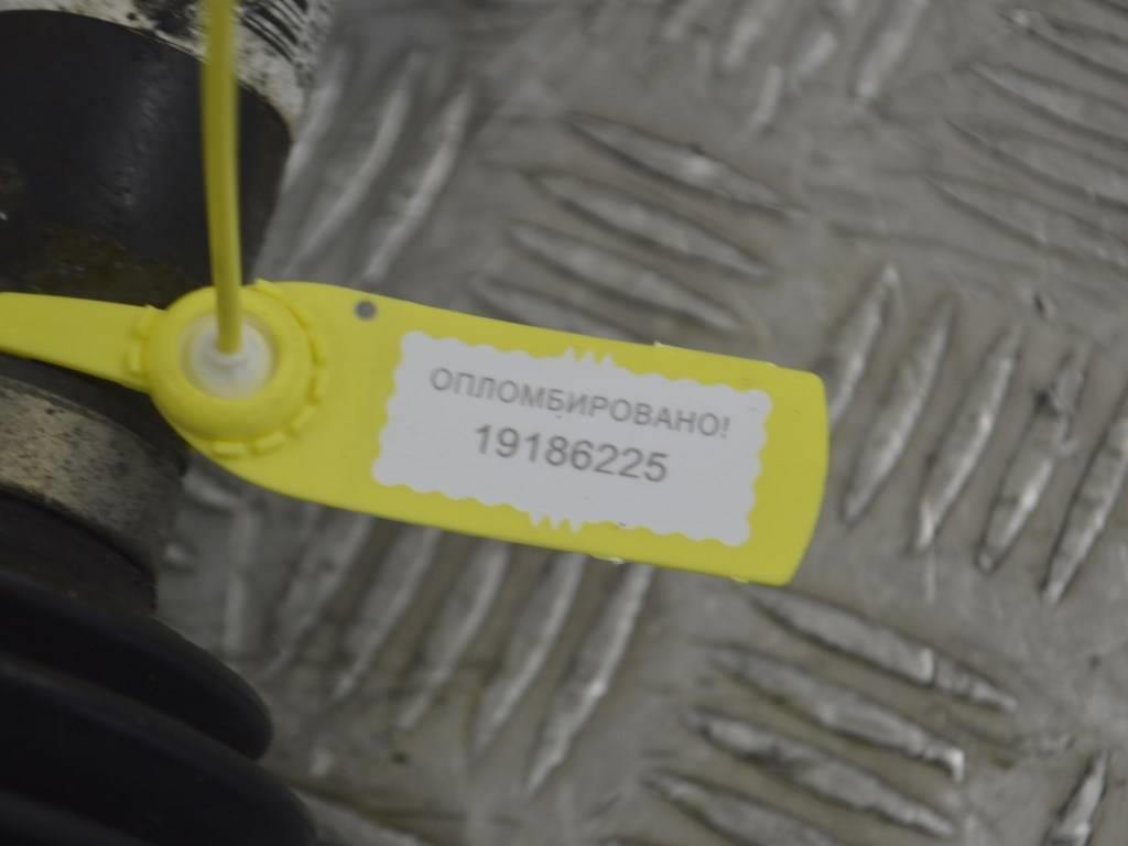 Полуось передняя правая (приводной вал, ШРУС) Renault Laguna 3 (2007-2015) 8200618168