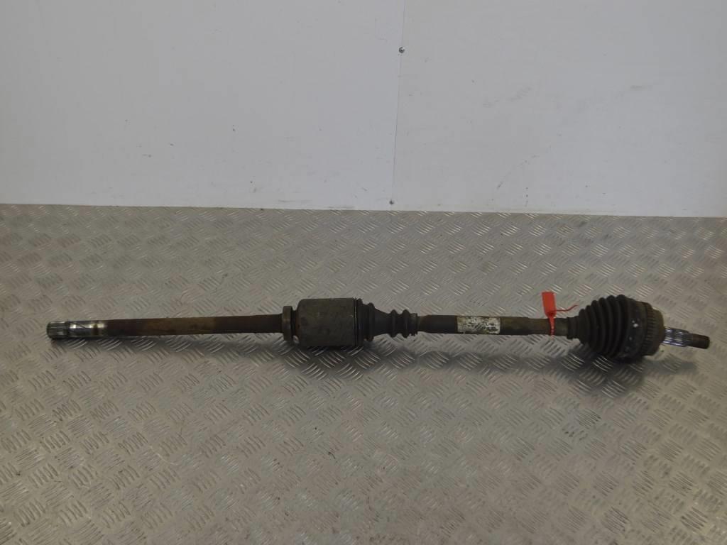 Полуось передняя правая (приводной вал, ШРУС) Renault Master 2 (1998-2010)