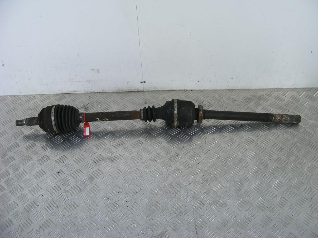 Полуось передняя правая (приводной вал, ШРУС)