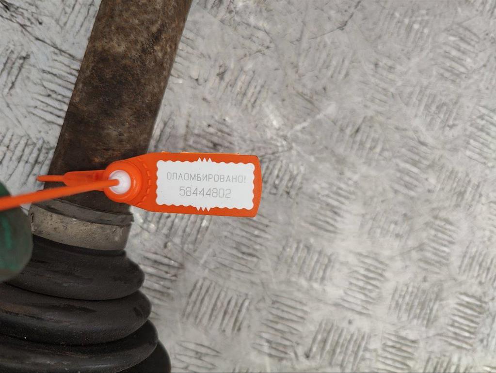 Полуось передняя правая (приводной вал, ШРУС)