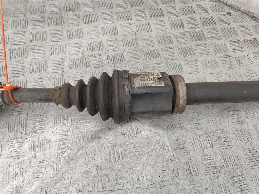 Полуось передняя правая (приводной вал, ШРУС)