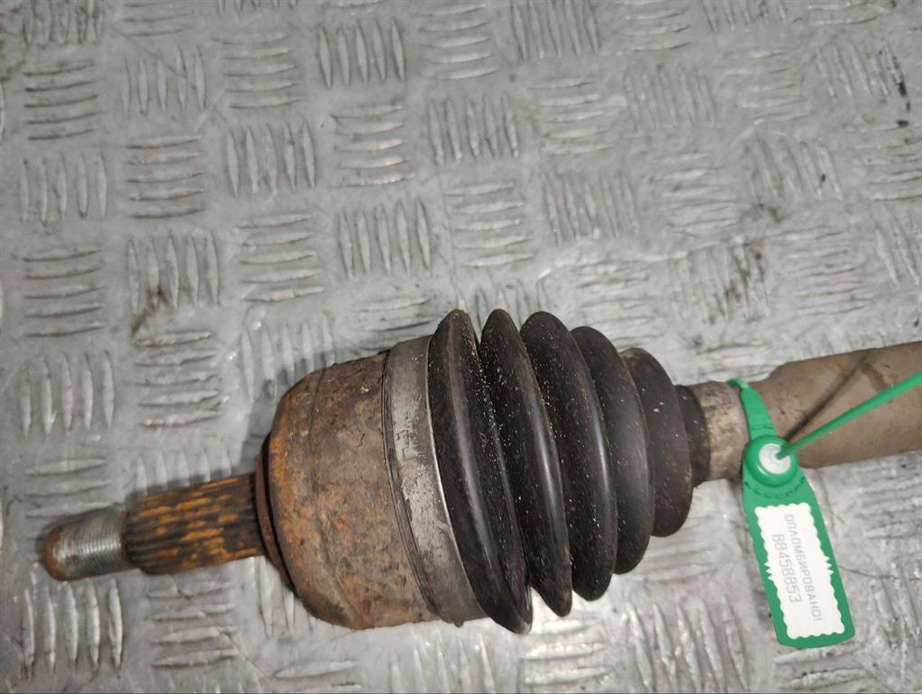 Полуось передняя правая (приводной вал, ШРУС)