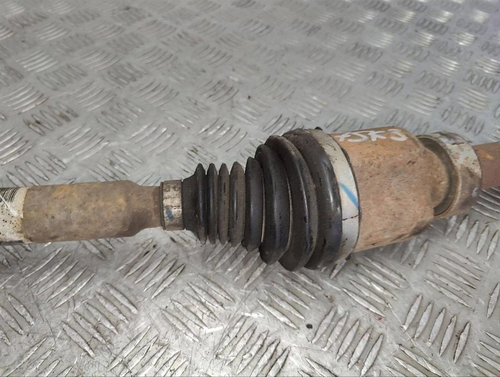 Полуось передняя правая (приводной вал, ШРУС)