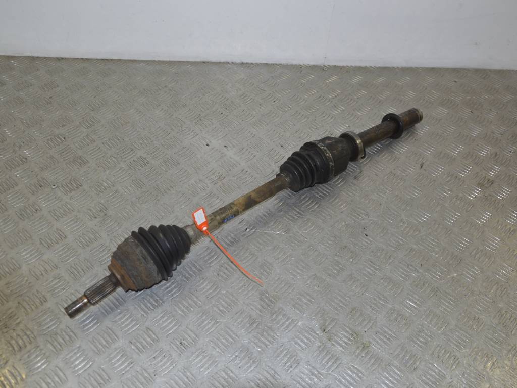 Полуось передняя правая (приводной вал, ШРУС)