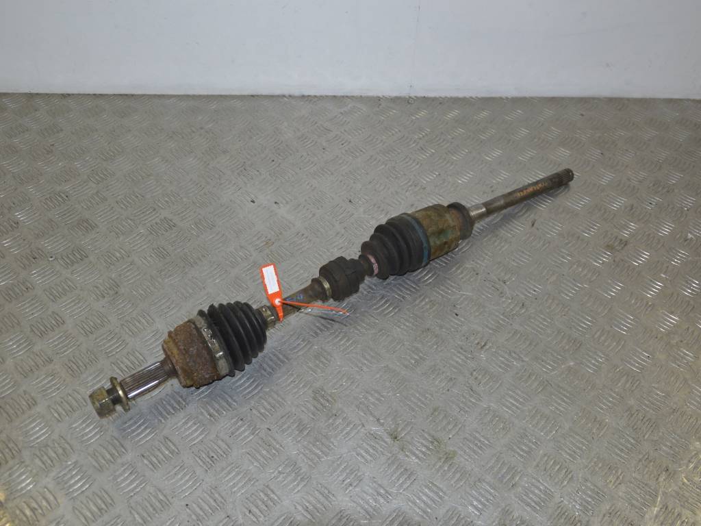 Полуось передняя правая (приводной вал, ШРУС)